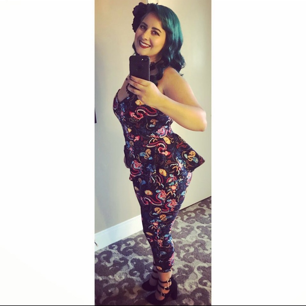 Pinup girl clothing dragon print set in size XL.